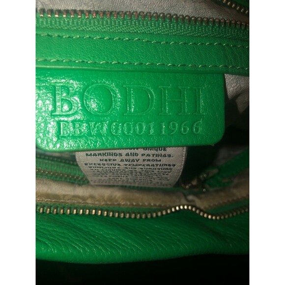 Bohdi Green Leather Zipper Tassle Clutch Wristlet BNWT Women's Unisex - Picture 5 of 9